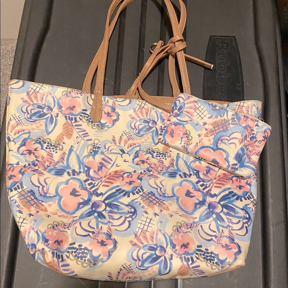 Charming Charlie reversible handbag